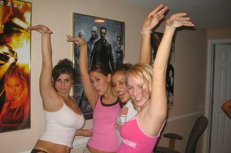 Amanda Wenk star naked images