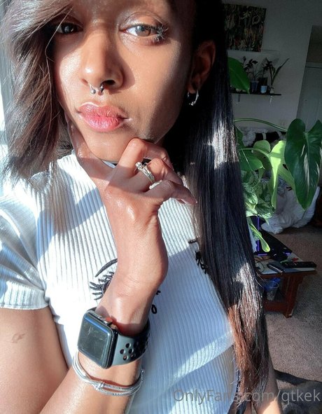 qtkek pretty star photo