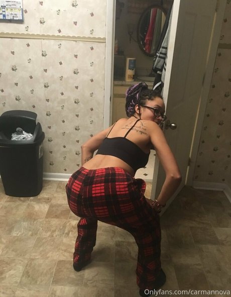 carmancadence nude model image