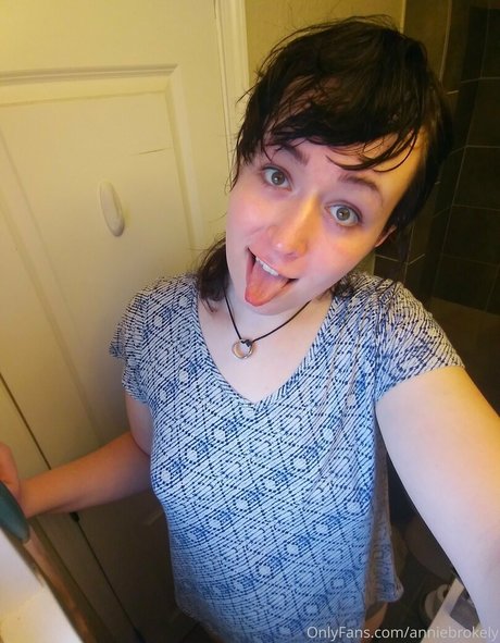 anniebrokely adult actress images