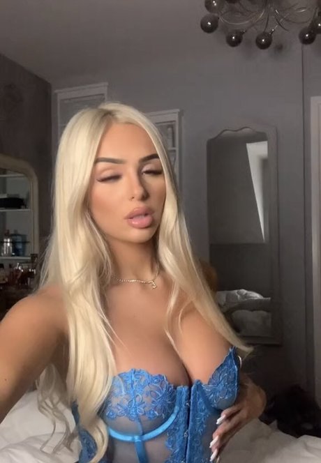 Ellie Coldwell art pornstar pictures