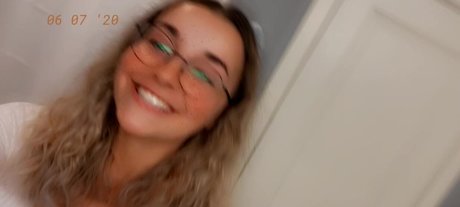 Pixiepie123 exclusive model galleries