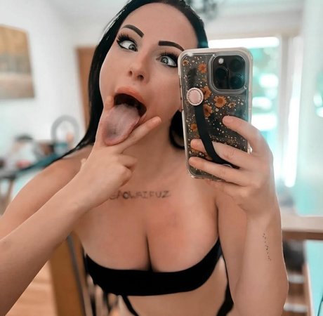 Thebabywitchery sex model photo