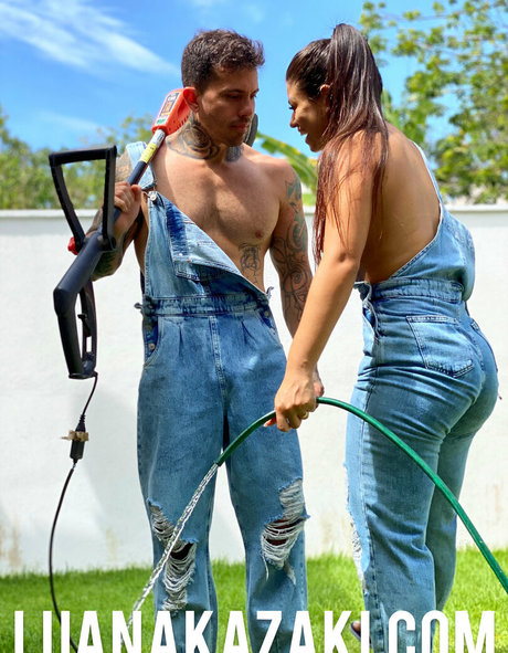 kazakiluana nude pornstar images