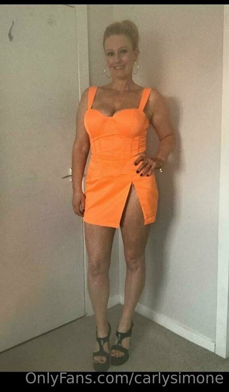 carlysimone model nudes image