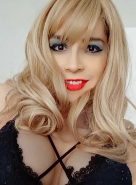 Diann Pudin beautiful actress pic