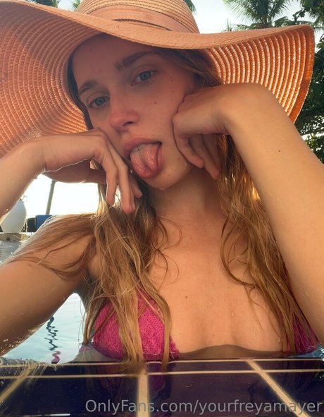 Freyamayer pornstar erotic image