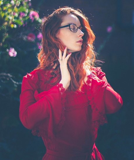 Miss Chloe ASMR nice model photos