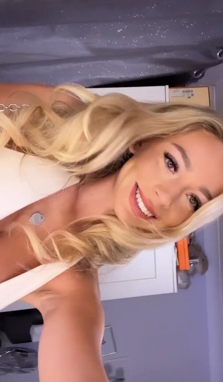 Isabella B model porn images