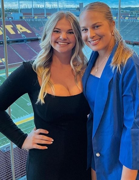 Sara K pornstar nice gallery