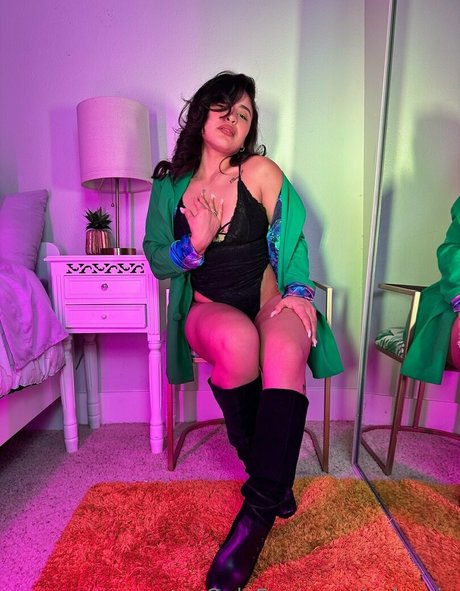 Yulyspin top star image