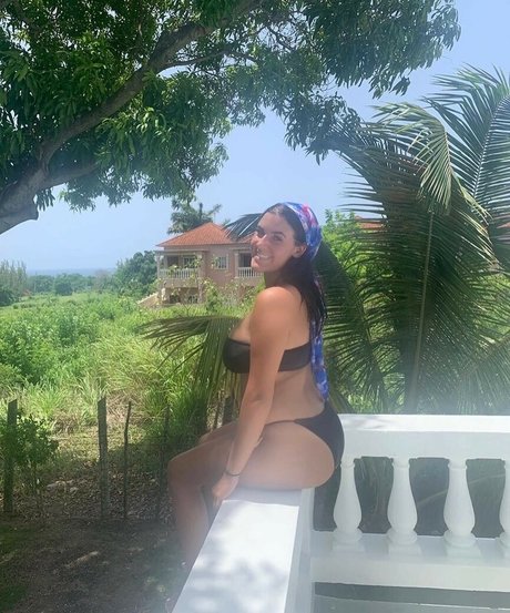 Lizzy Rae pornographic actress pic