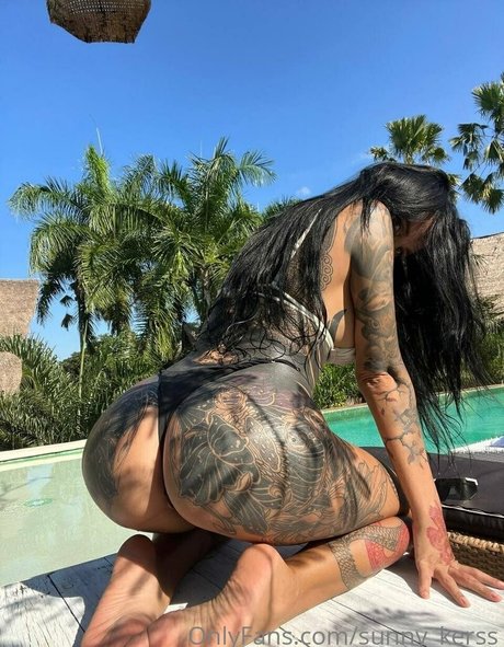 Sunny kerss nice actress galleries