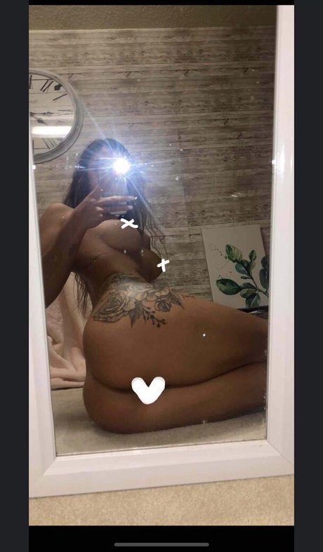 Ashleigh Highland model adult pic