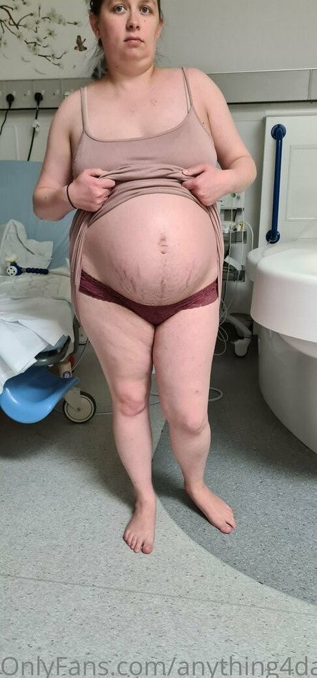 anything4daddyvip model pretty photos