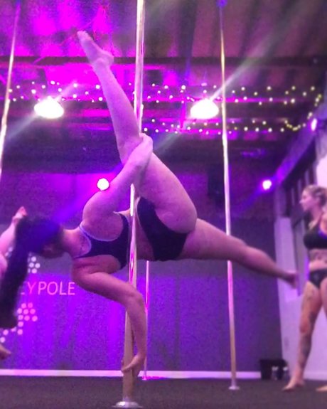 Shutupmichaelaa free pornstar picture