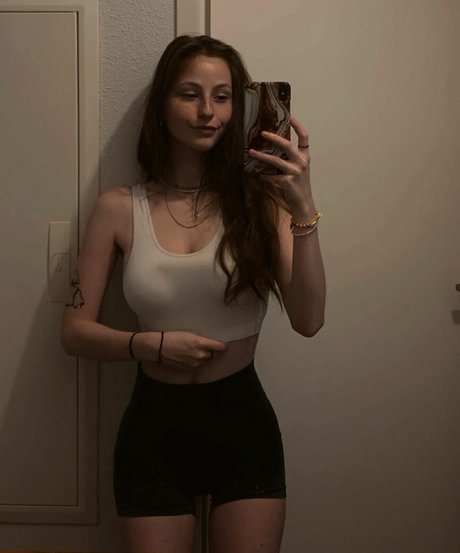 Caponce pornstar perfect photo