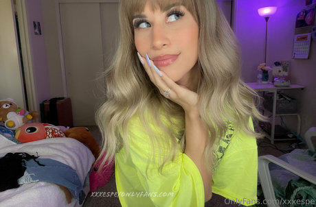 Espe ASMR star erotic images