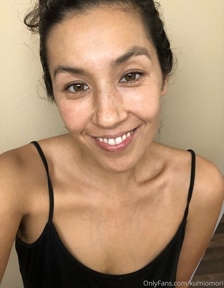 kumiomori pornographic star pic