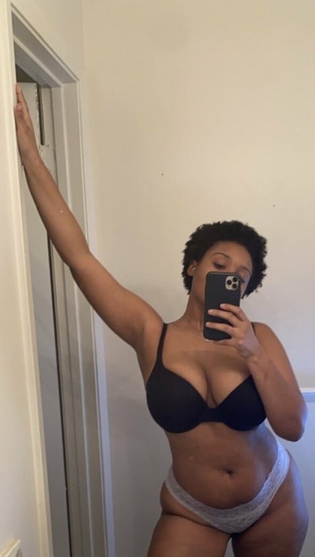 meetyouhalfway pretty actress image