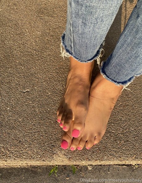 meetyouhalfway sexy actress picture