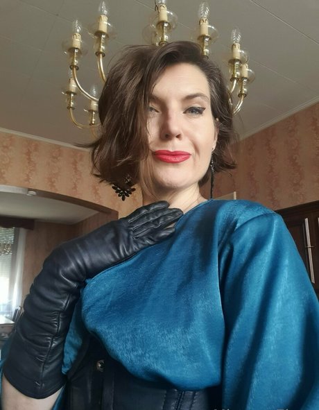 mistresselena model pornographic gallery