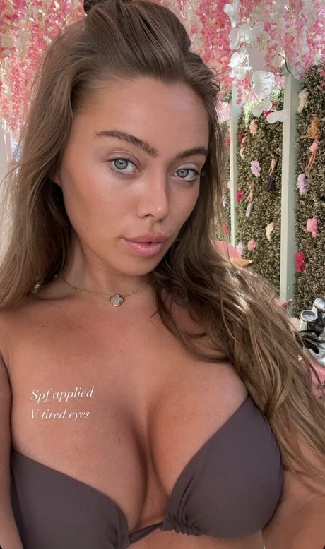 Tyne Lexy Clarson pornstar perfect photos