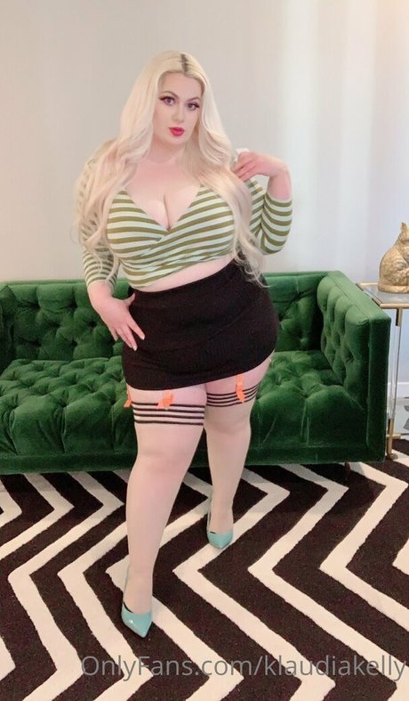 klaudiakelly perfect model img