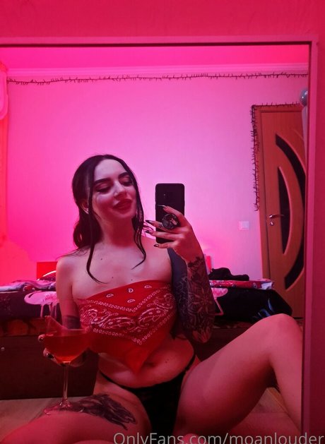 moanlouder perfect star pictures