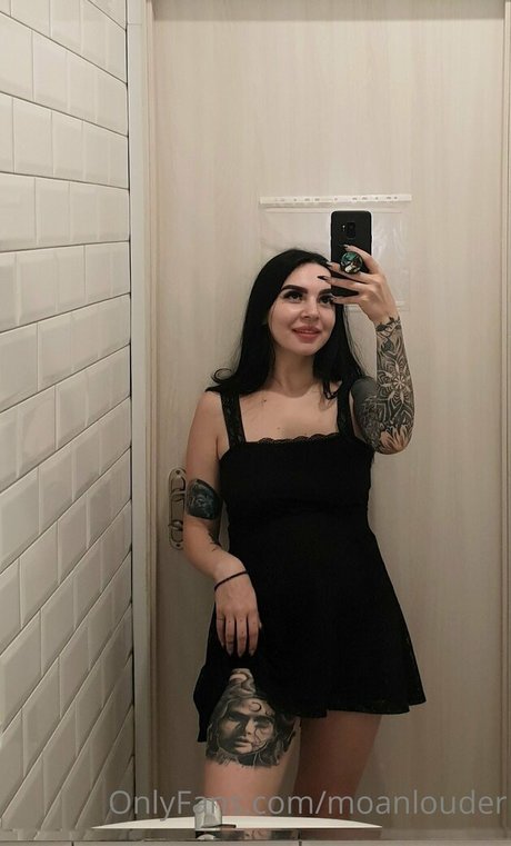 moanlouder pornstar erotic galleries