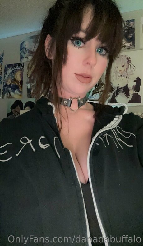 danadabuffalo perfect actress photos