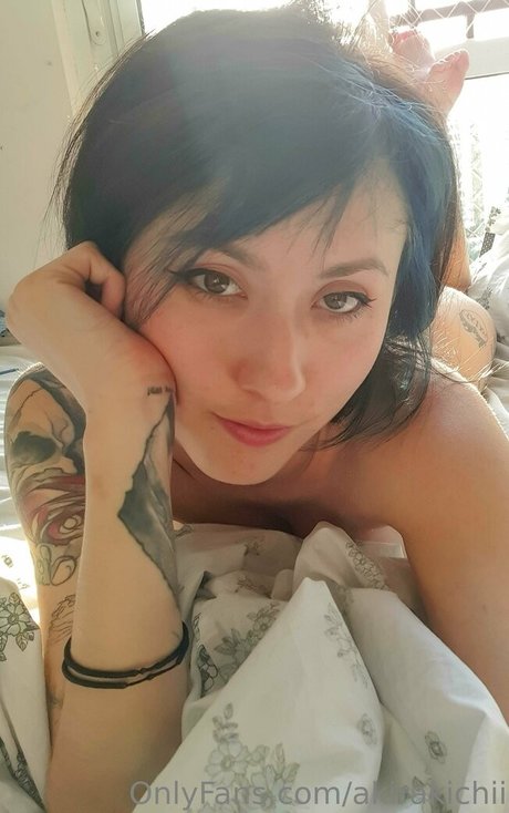 akirakichii nudes star img