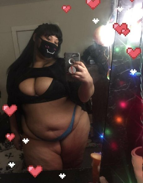 thiccflixx star naked gallery