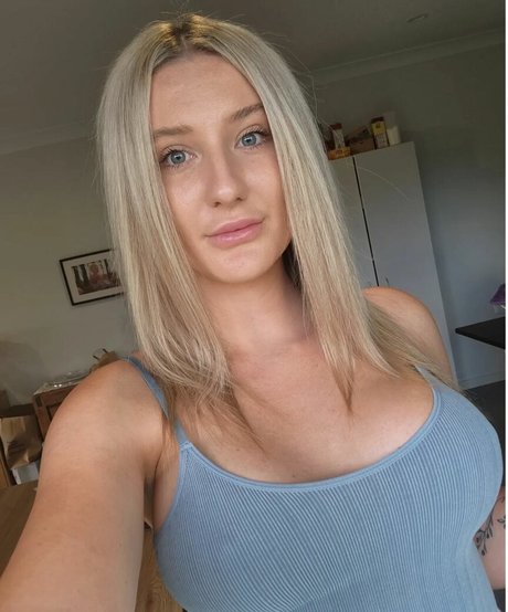 Brittany Orth model hot pic