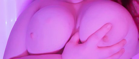 xenovia bbw model pics