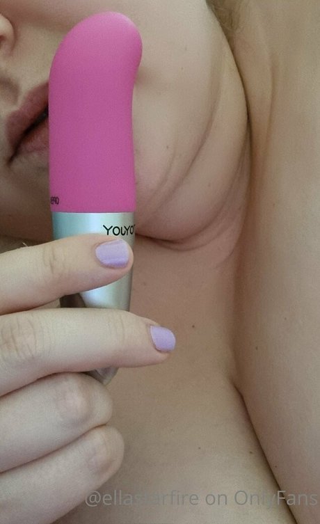 ellastarfire pornstar sexy pictures