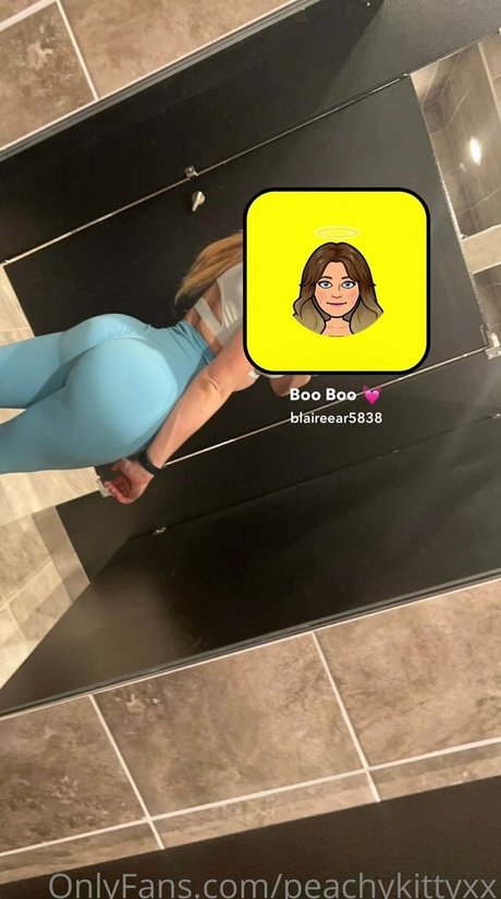 peachykittyxx exclusive model pic