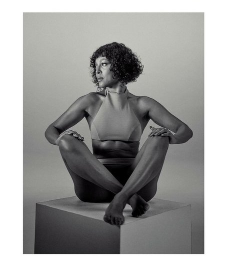 Negra Li free model image