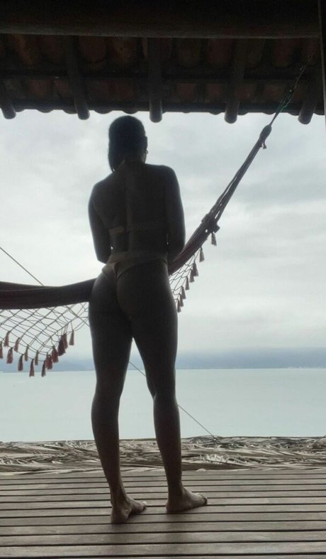 Negra Li star sexy picture