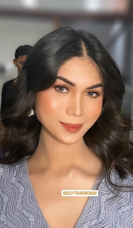 Breanna Skye pornstar hot photo