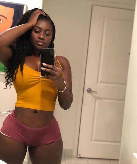 Babeth Lando art star image