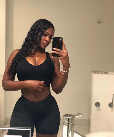 Babeth Lando top pornstar images