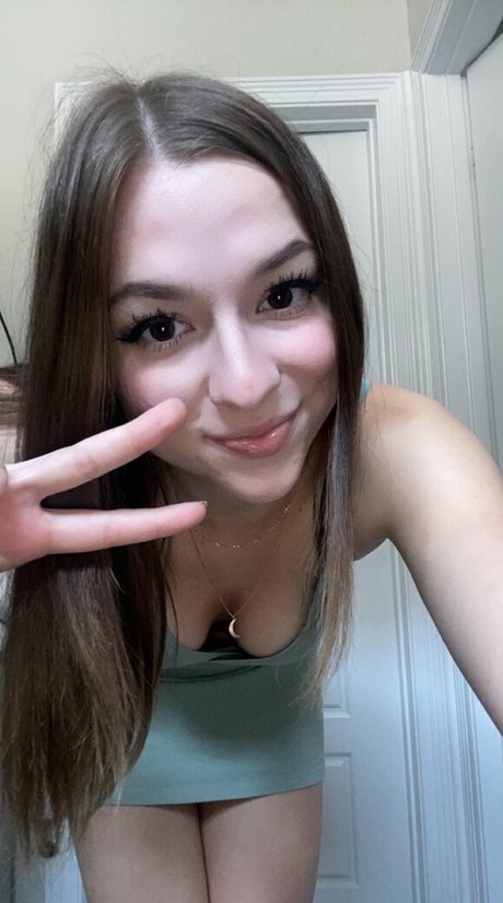 Tinastoopider beautiful model images