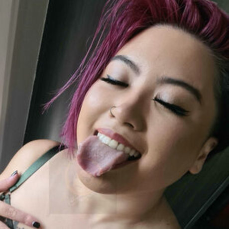 Theofficialhoney sexy star pictures