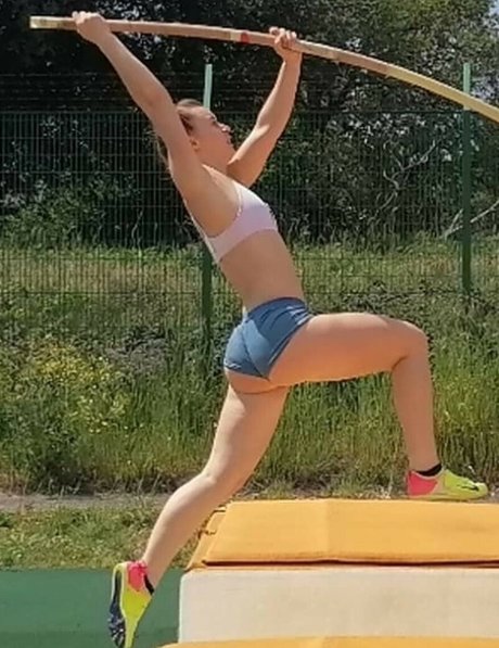 Maria Roberta Gherca naked pornstar images