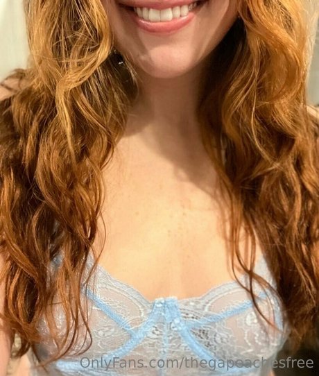 thegapeachesfree star art photo