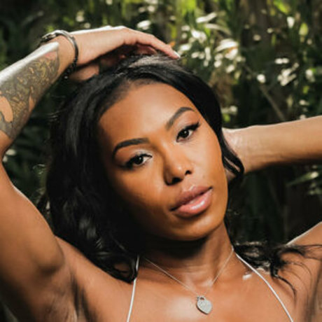 nadiajay model hot pics