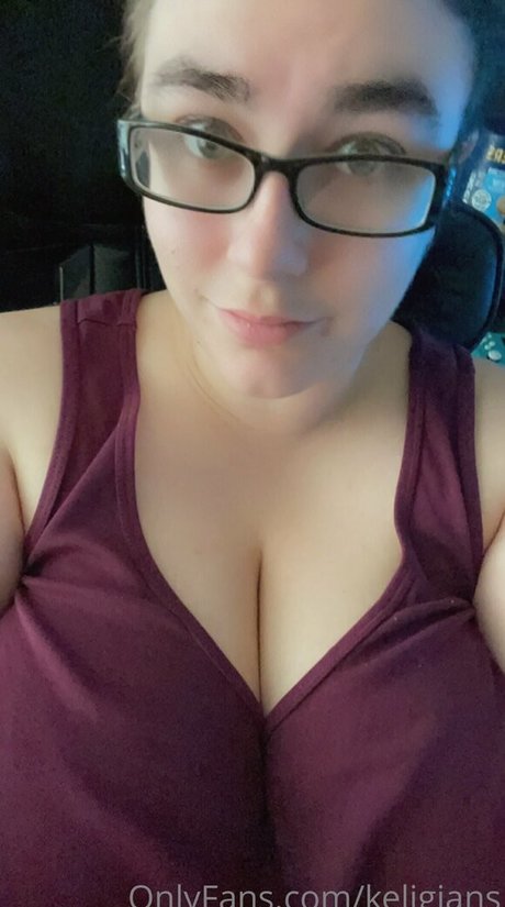 keligians model sexy photos