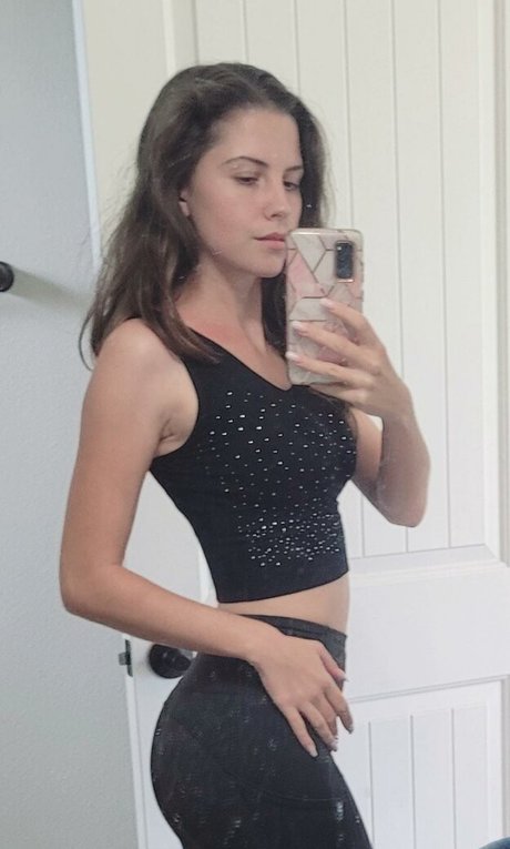 Trickyalice6 sex model pictures