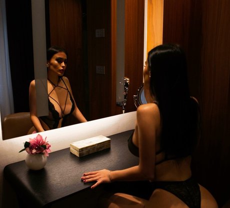 Lucrezia De Lellis pornstar xxx archive